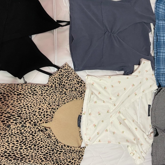 Brandy Melville Items - Picture 4 of 6